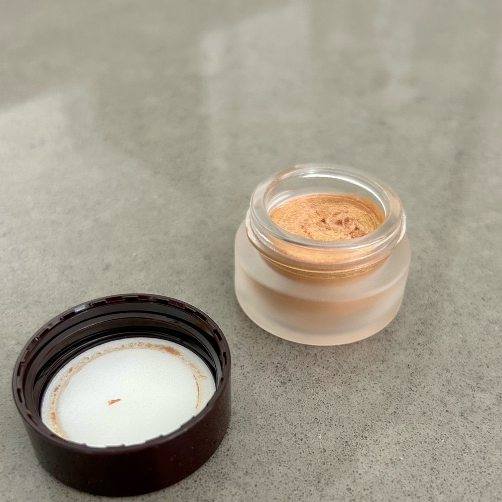 Charlotte Tilbury Eyes to Mesmerize Sunlit Glow